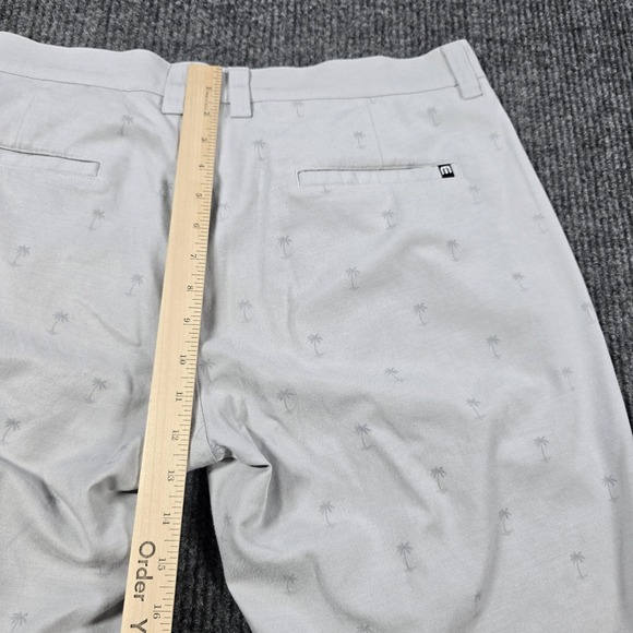 Travis Mathew Shorts Mens 36 Palm Tree Print Golf Performance Lightweight Casual - Picture 12 of 13